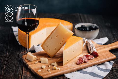 Karpaten Milk - Tekerői hosszan érlelt kemény sajt